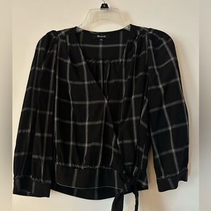 Madewell - plaid v-kneck black blouse